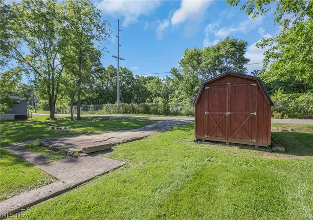 Homes for sale in New Lexington, OH | 204 E Jefferson St, New Lexington, OH 43764 | MLS# 5216311