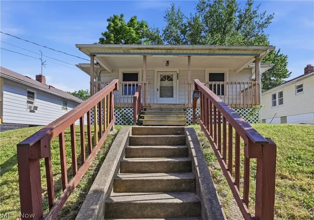 1st image of 578 Plum Ave, Akron, OH 44305 | MLS# 5215837