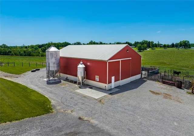 1st image of 10550 Amish Ridge Rd, Somerset, OH 43783 | MLS# 5216343