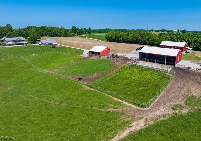 4th image of 10550 Amish Ridge Rd, Somerset, OH 43783 | MLS# 5216343