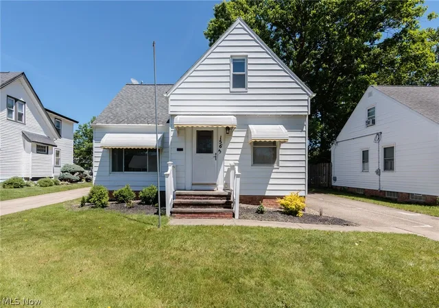 Homes for sale in Mayfield Heights, OH | 1565 Temple Ave, Mayfield Heights, OH 44124 | MLS# 5215803