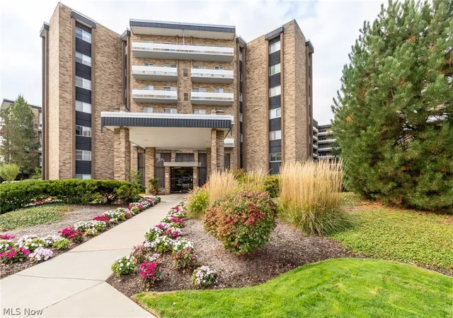 1st image of 2202 Acacia Park Dr #2414, Lyndhurst, OH 44124 | MLS# 5209279