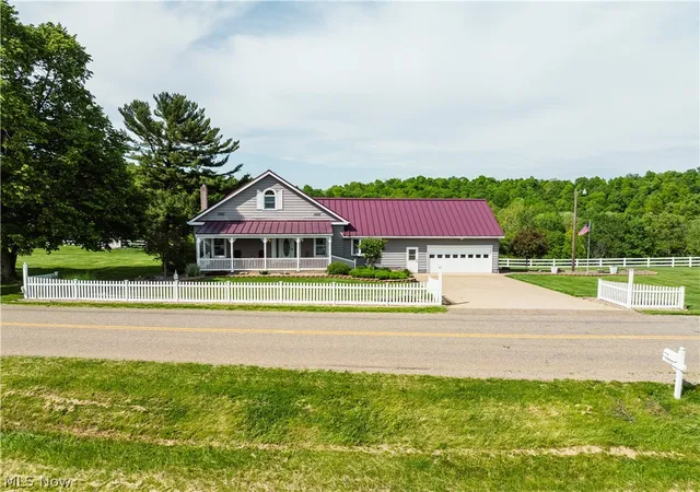 1st image of 7759 Eddie Hill Rd Se, Uhrichsville, OH 44683 | MLS# 5216391