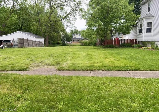 1st image of 222 Wooster St, Elyria, OH 44035 | MLS# 5216242