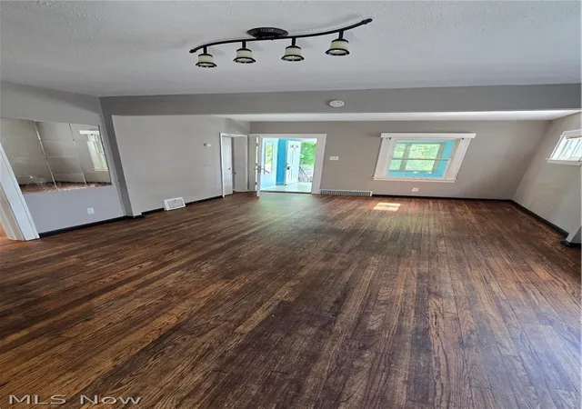 Photo 3 of Single family home for sale at 19600 Ormiston Ave, Cleveland, OH 44119 | MLS# 5216479 | Listing updated on 2026-07-14