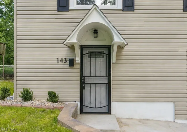 Photo 3 of Sale Pending at 143 Malacca St, Akron, OH 44305 | MLS# 5215593 | Listing updated on 2026-08-27