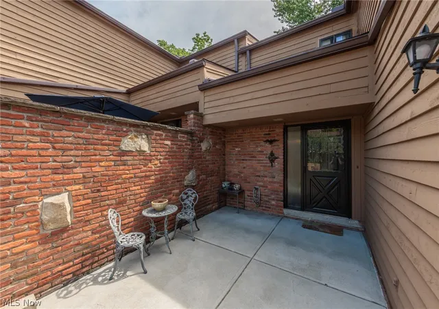 Homes for sale in Broadview Heights, OH | 132 Kimrose Ln, Broadview Heights, OH 44147 | MLS# 5216429