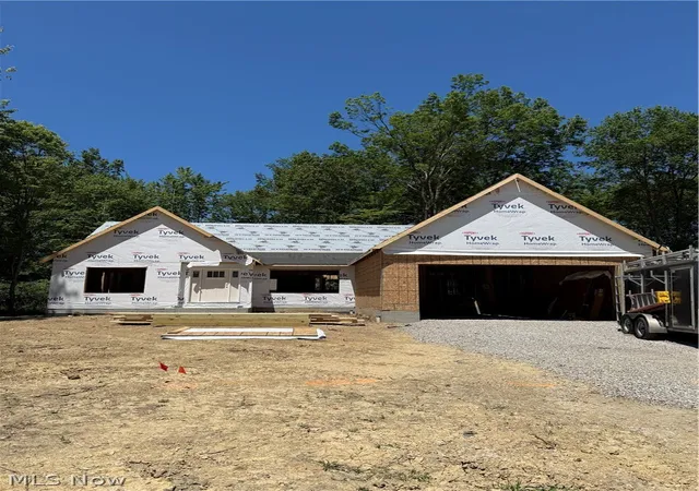 Homes for sale in Vermilion, OH | 869 Breezewood Ln, Vermilion, OH 44089 | MLS# 5216344