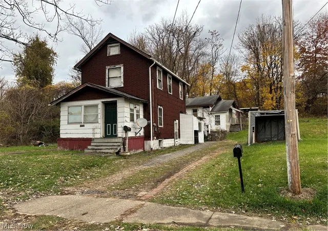 Homes for sale in Youngstown, OH | 1125 N Garland Ave, Youngstown, OH 44505 | MLS# 5216507