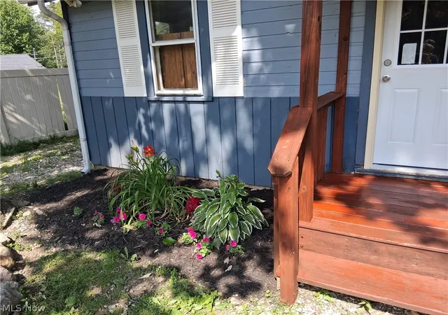 Photo 3 of Single family home for sale at 1555 Glenview Ave, Madison, OH 44057 | MLS# 5216377 | Listing updated on 2026-08-17