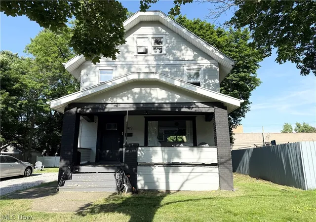Photo 1 of Single family home for sale at 869 Berwin St, Akron, OH 44310 | MLS# 5216081 | Listing updated on 2026-08-28