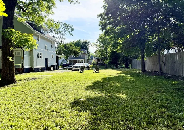 Photo 2 of Single family home for sale at 869 Berwin St, Akron, OH 44310 | MLS# 5216081 | Listing updated on 2026-08-28