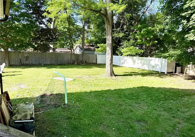 Photo 3 of Single family home for sale at 869 Berwin St, Akron, OH 44310 | MLS# 5216081 | Listing updated on 2026-08-28