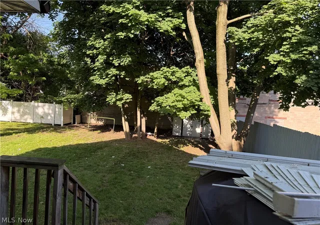 Photo 4 of Single family home for sale at 869 Berwin St, Akron, OH 44310 | MLS# 5216081 | Listing updated on 2026-08-28