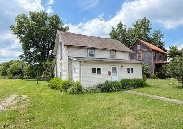 Homes for sale in Newcomerstown, OH | 547 W State St, Newcomerstown, OH 43832 | MLS# 5216271
