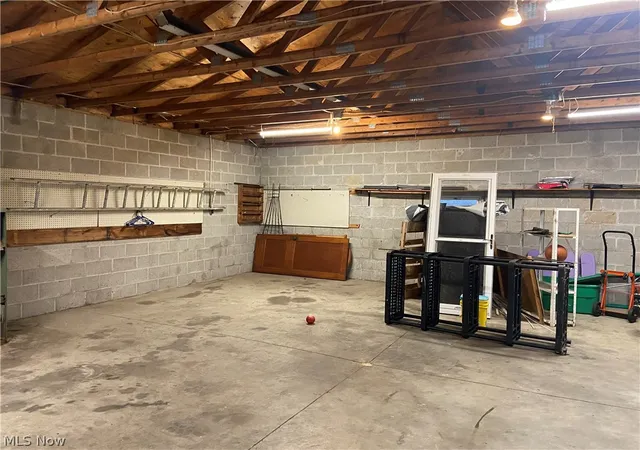 Homes for sale in Newcomerstown, OH | 458 S Goodrich St, Newcomerstown, OH 43832 | MLS# 5215951