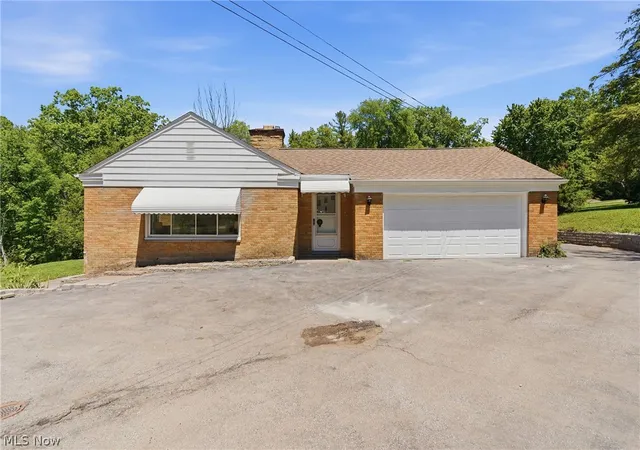 Photo 4 of Sale Pending at 17305 Alexander Rd, Bedford, OH 44146 | MLS# 5211353 | Listing updated on 2026-06-24