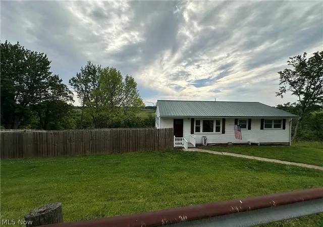 4th image of 61900 Fairview Rd, Barnesville, OH 43713 | MLS# 5216564