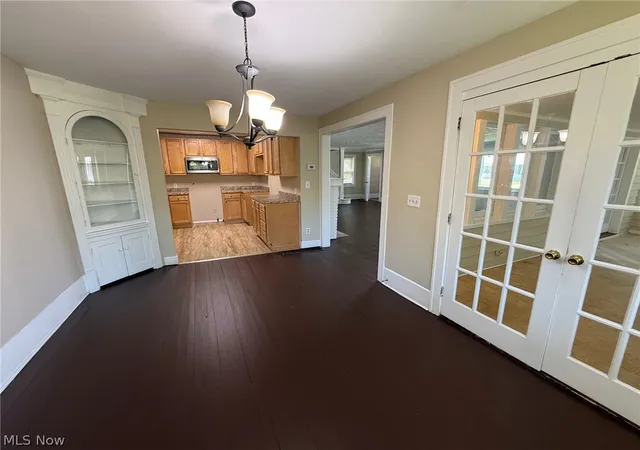 3rd image of 127 E 270Th St, Euclid, OH 44132 | MLS# 5215517