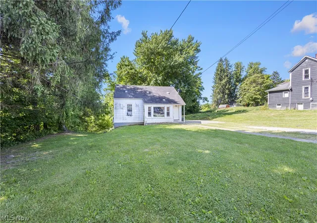 Homes for sale in Cambridge, OH | 1402 E Wheeling Ave, Cambridge, OH 43725 | MLS# 5216599