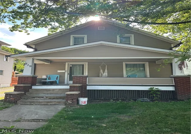 Homes for sale in Orrville, OH | 219 N Ella St, Orrville, OH 44667 | MLS# 5214751