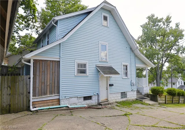 Homes for sale in Millersburg, OH | 109 Fairview Avenue, Millersburg, OH 44654 | MLS# 5216681