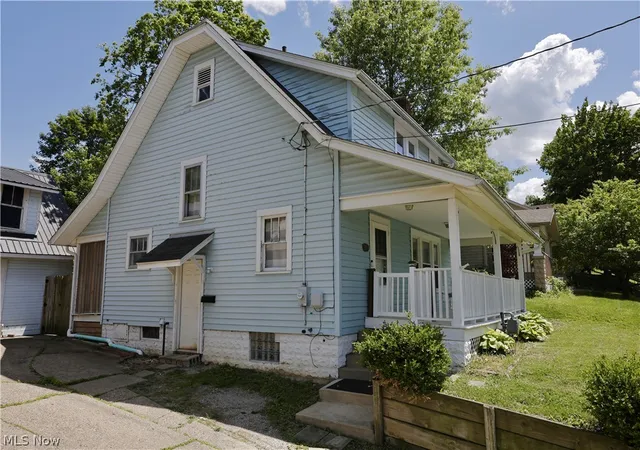 Homes for sale in Millersburg, OH | 109 Fairview Avenue, Millersburg, OH 44654 | MLS# 5216681