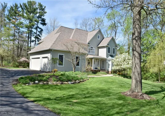 2nd image of 495 North St, Chagrin Falls, OH 44022 | MLS# 5215707