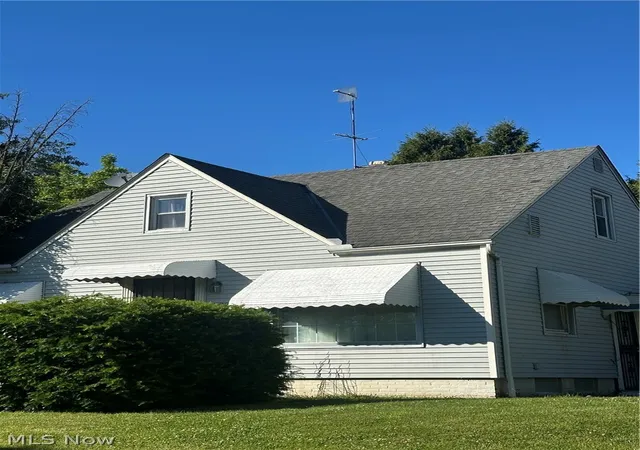 2nd image of 12025 East Blvd, Cleveland, OH 44105 | MLS# 5215762