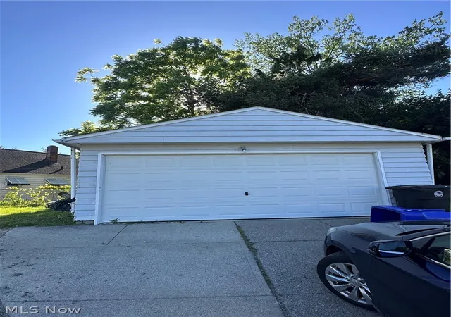 3rd image of 12025 East Blvd, Cleveland, OH 44105 | MLS# 5215762