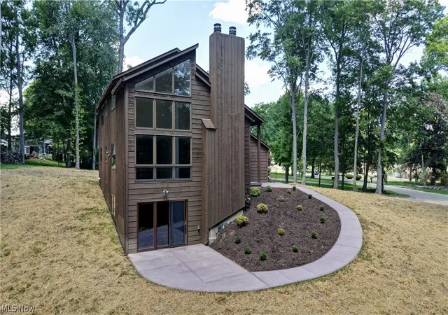 Photo 2 of Single family home for sale at 2883 Mara Loma Cir, Wooster, OH 44691 | MLS# 5216675 | Listing updated on 2026-08-29
