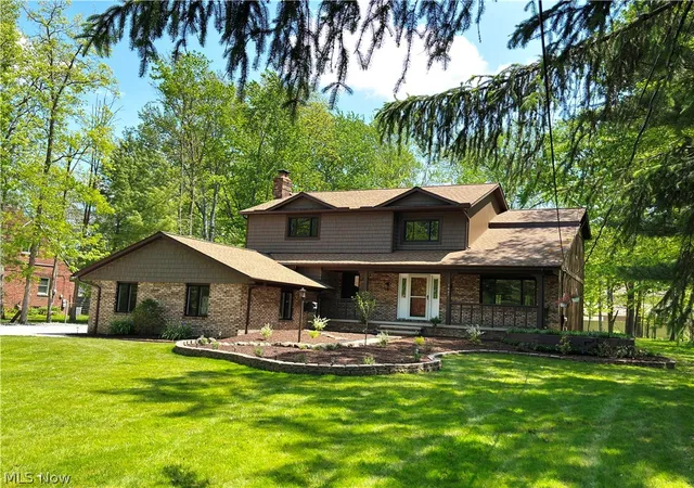 2nd image of 7447 Mclellan Dr, Bedford, OH 44146 | MLS# 5214093
