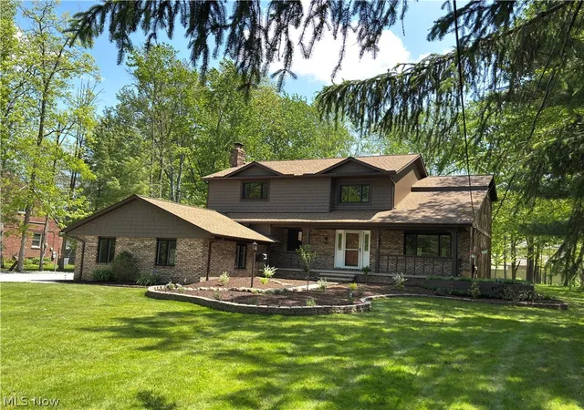 4th image of 7447 Mclellan Dr, Bedford, OH 44146 | MLS# 5214093