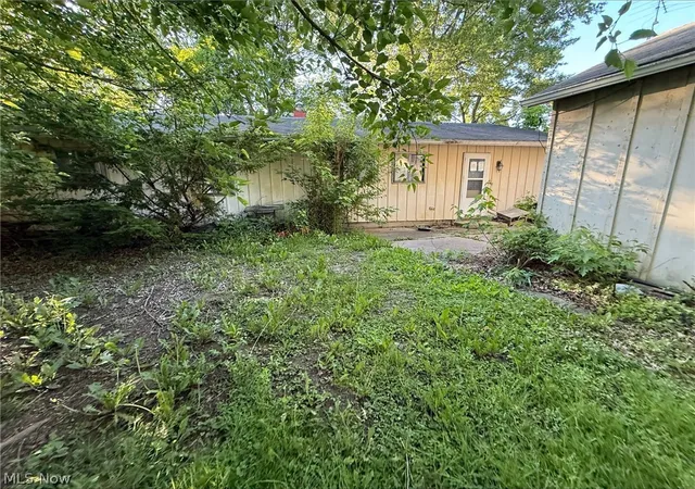 3rd image of 2193 Southeast Blvd, Salem, OH 44460 | MLS# 5216776