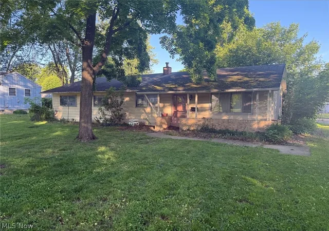 Homes for sale in Salem, OH | 2193 Southeast Blvd, Salem, OH 44460 | MLS# 5216776