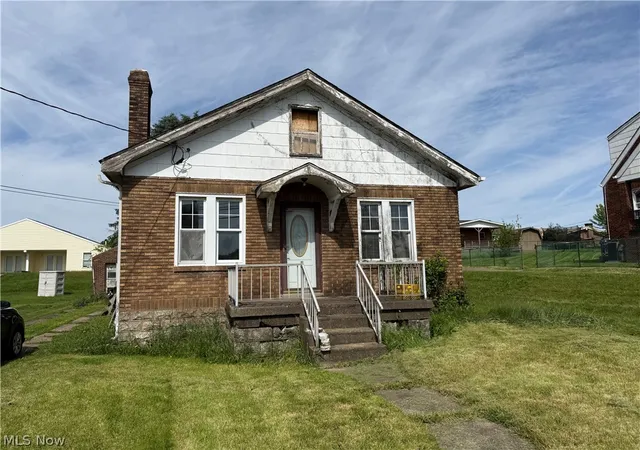 Homes for sale in Weirton, WV | 341 North 10th, Weirton, WV 26062 | MLS# 5216625
