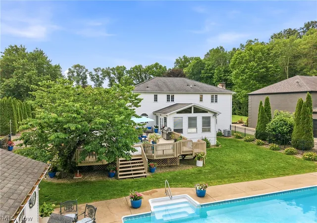 4th image of 3782 Sperone Dr, Canfield, OH 44406 | MLS# 5216704