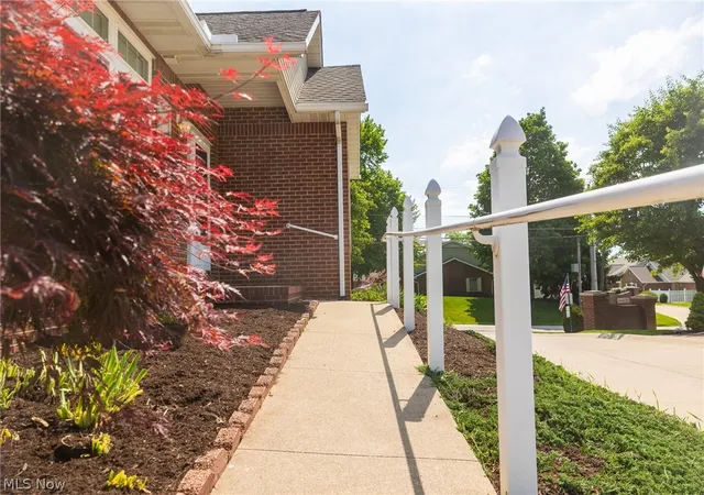 Photo 3 of Condo for sale at 201 Greenbriar Ln, Dalton, OH 44618 | MLS# 5216741 | Listing updated on 2026-08-03