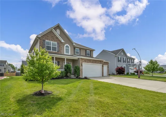 Photo 3 of Single family home for sale at 9087 Ichabod Dr, North Ridgeville, OH 44039 | MLS# 5213253 | Listing updated on 2026-08-28