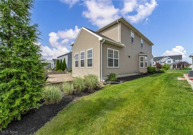 Photo 4 of Single family home for sale at 9087 Ichabod Dr, North Ridgeville, OH 44039 | MLS# 5213253 | Listing updated on 2026-08-28
