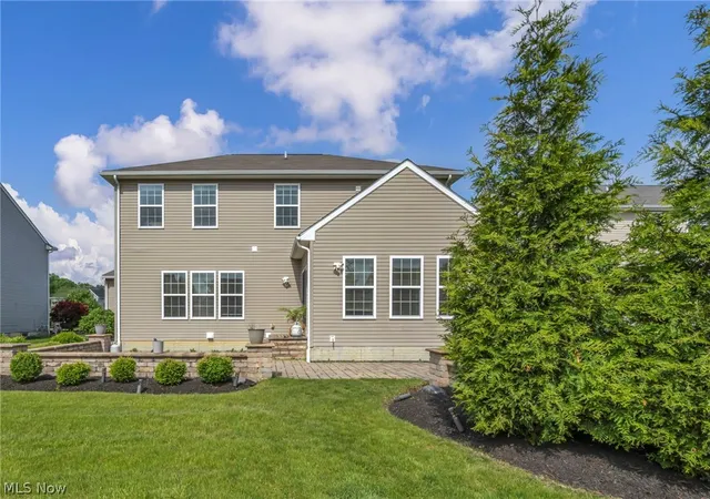 Photo 5 of Single family home for sale at 9087 Ichabod Dr, North Ridgeville, OH 44039 | MLS# 5213253 | Listing updated on 2026-08-28