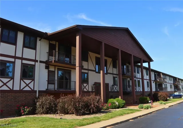 Homes for sale in North Olmsted, OH | 4849 Grace Rd, North Olmsted, OH 44070 | MLS# 5216888