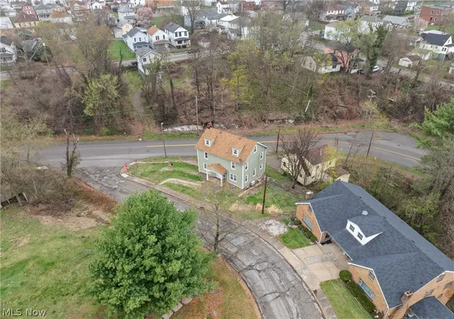 Homes for sale in Steubenville, OH | 500 Grandview Ave, Steubenville, OH 43952 | MLS# 5216942
