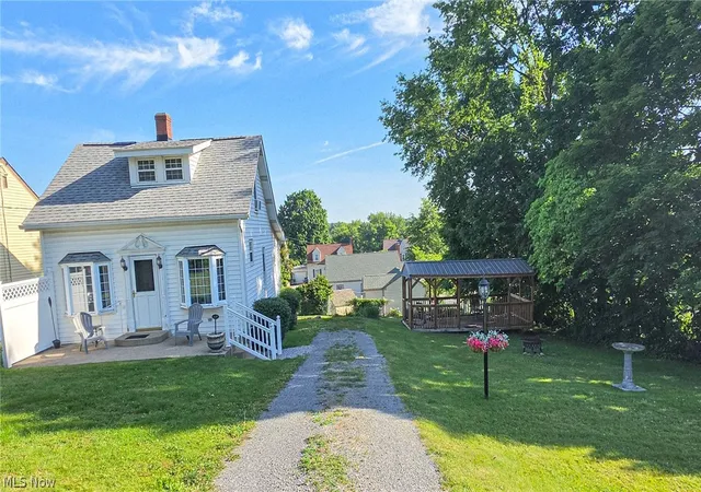 Homes for sale in East Liverpool, OH | 639 Fisher Ave, East Liverpool, OH 43920 | MLS# 5216935