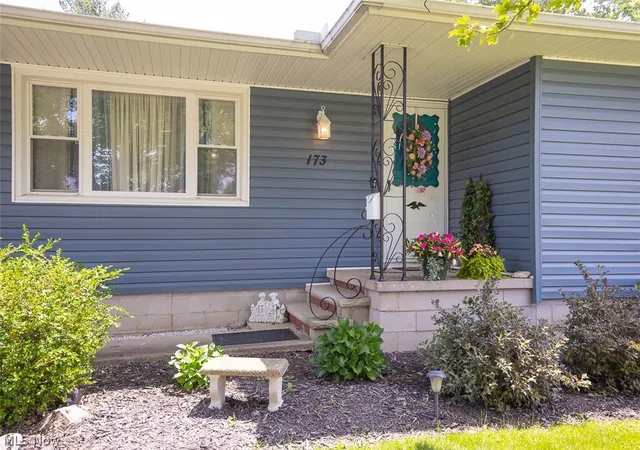 Homes for sale in Amherst, OH | 173 Terra Ln, Amherst, OH 44001 | MLS# 5216864