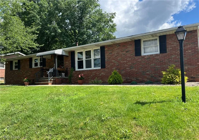 1st image of 205 High St, Dover, OH 44622 | MLS# 5216960