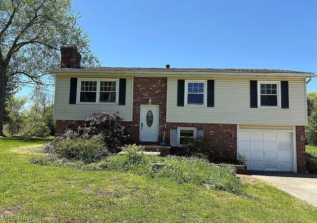 Homes for sale in Rootstown, OH | 3985 Porter Rd, Rootstown, OH 44272 | MLS# 5217012
