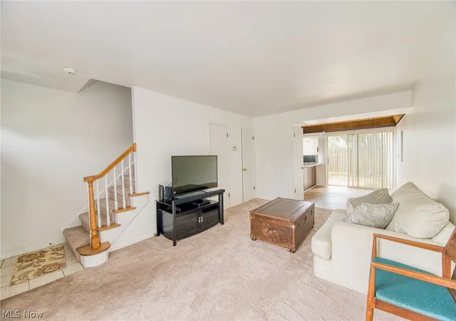 4th image of 2398 Arlington Dr, Lyndhurst, OH 44124 | MLS# 5217037