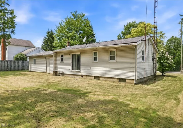 5th image of 1280 Sterling Dr, Cortland, OH 44410 | MLS# 5216972