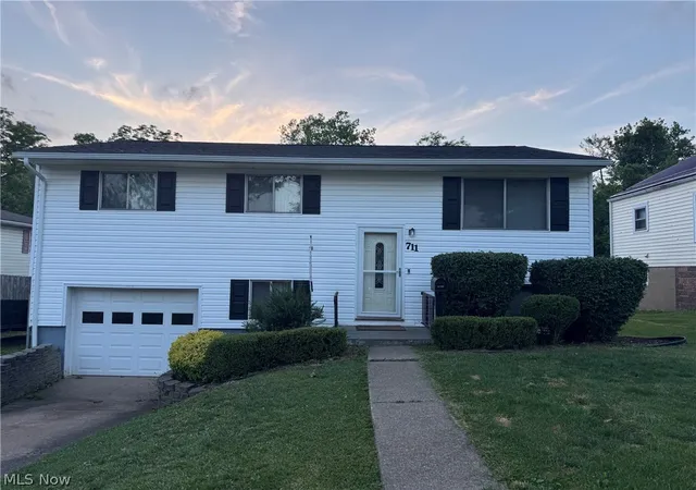 Homes for sale in Marietta, OH | 711 E Montgomery St, Marietta, OH 45750 | MLS# 5217011